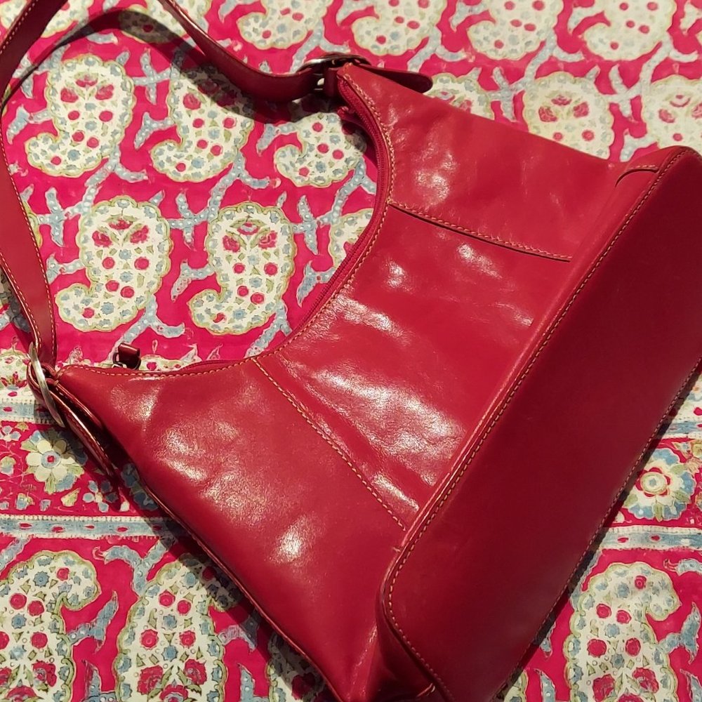Vintage Red Genuine Leather Purse in Great Shape!